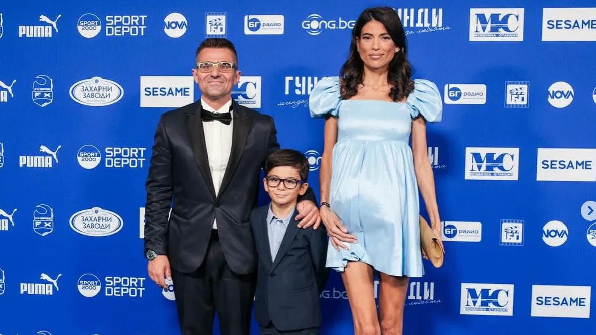 Андрей с жена си и сина