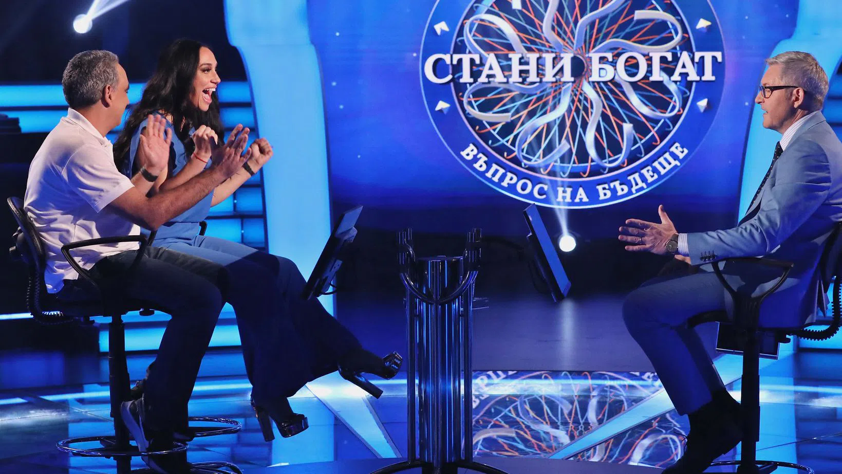 Мария Илиева сяда на стола на богатството. Снимки: Олег Попов