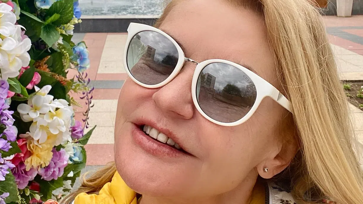 Нели Рангелова сподели с феновете си поредица от снимки като