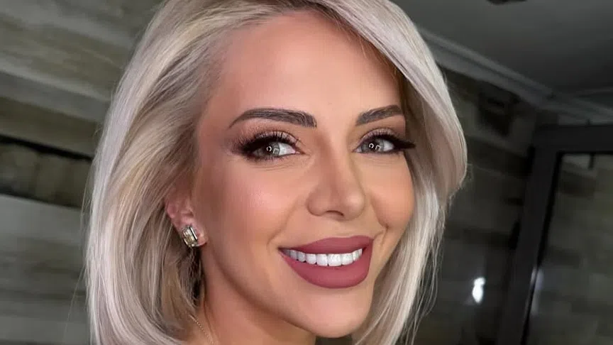 Мис Плеймейт Жанета Осипова запали мрежата в провокативна снимка Русокосата красавица