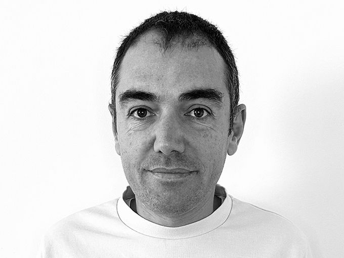 Автор: Теодор Муховски