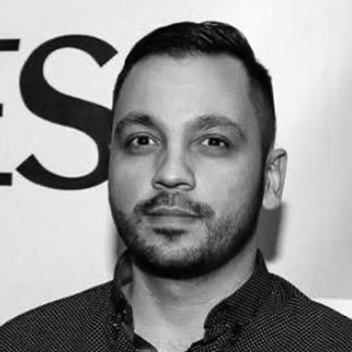 Автор: Филип Данауи