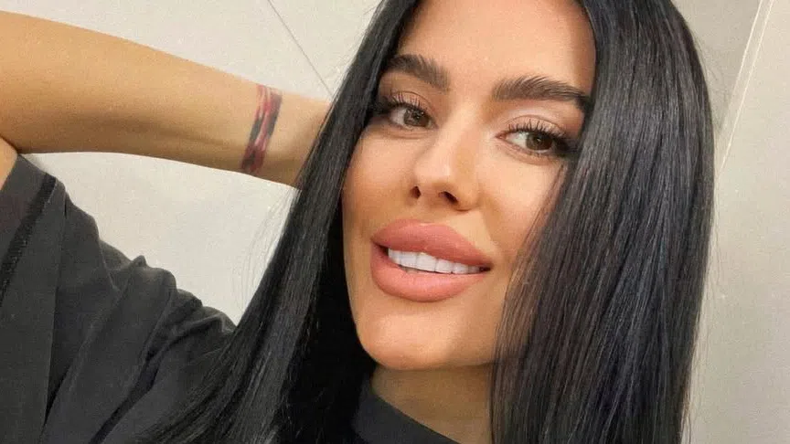 Полина която преди време нашумя покрай връзката си с Благой