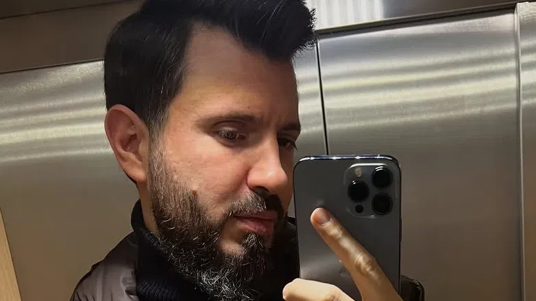 Мартин Николов Елвиса поддържа близки отношения с Анна Мария Граченова