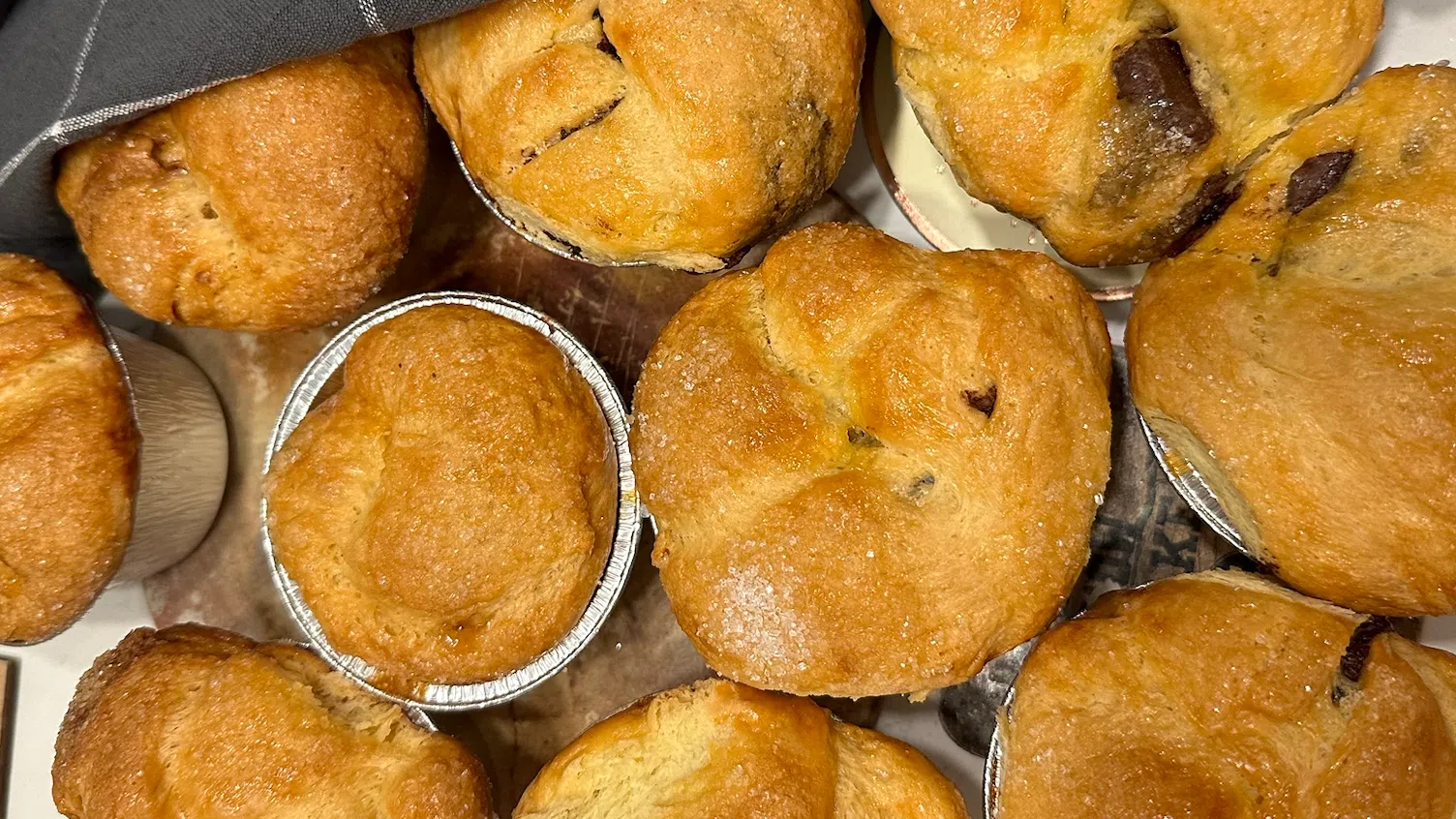 В страстната седмица ви даваме идея за супер козуначени мъфини