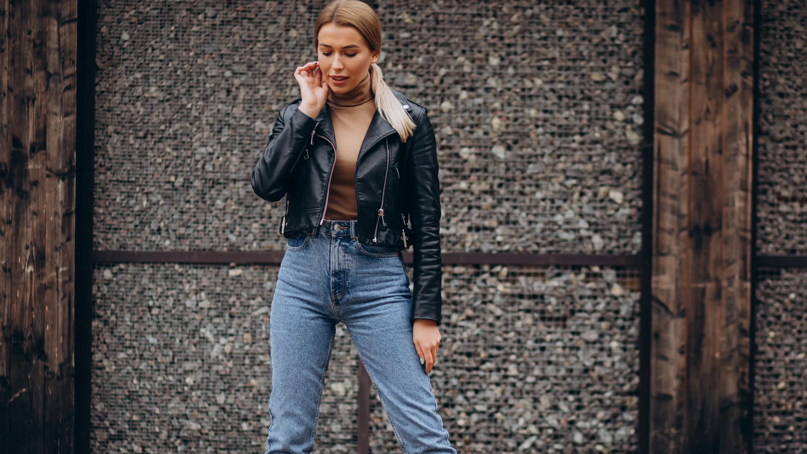 Тази пролет в модата се завръщат много артикули от 90 те