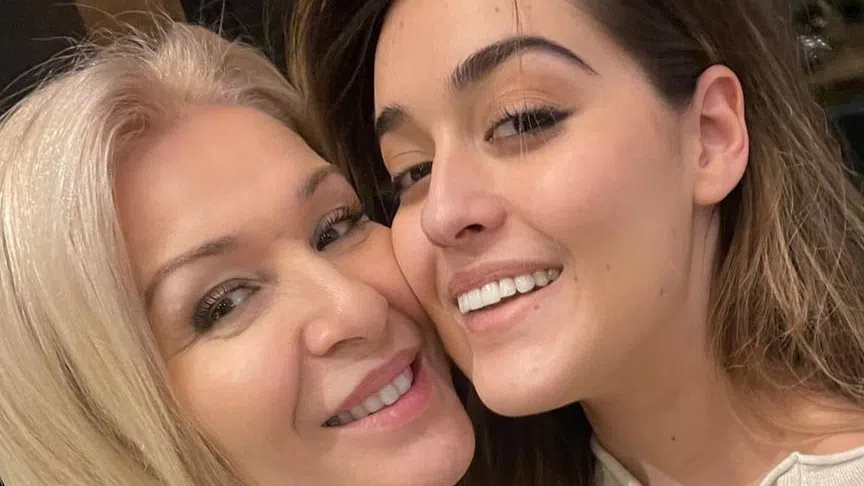 Дъщерята на Гала Мари Константин призна в емоционална изповед по