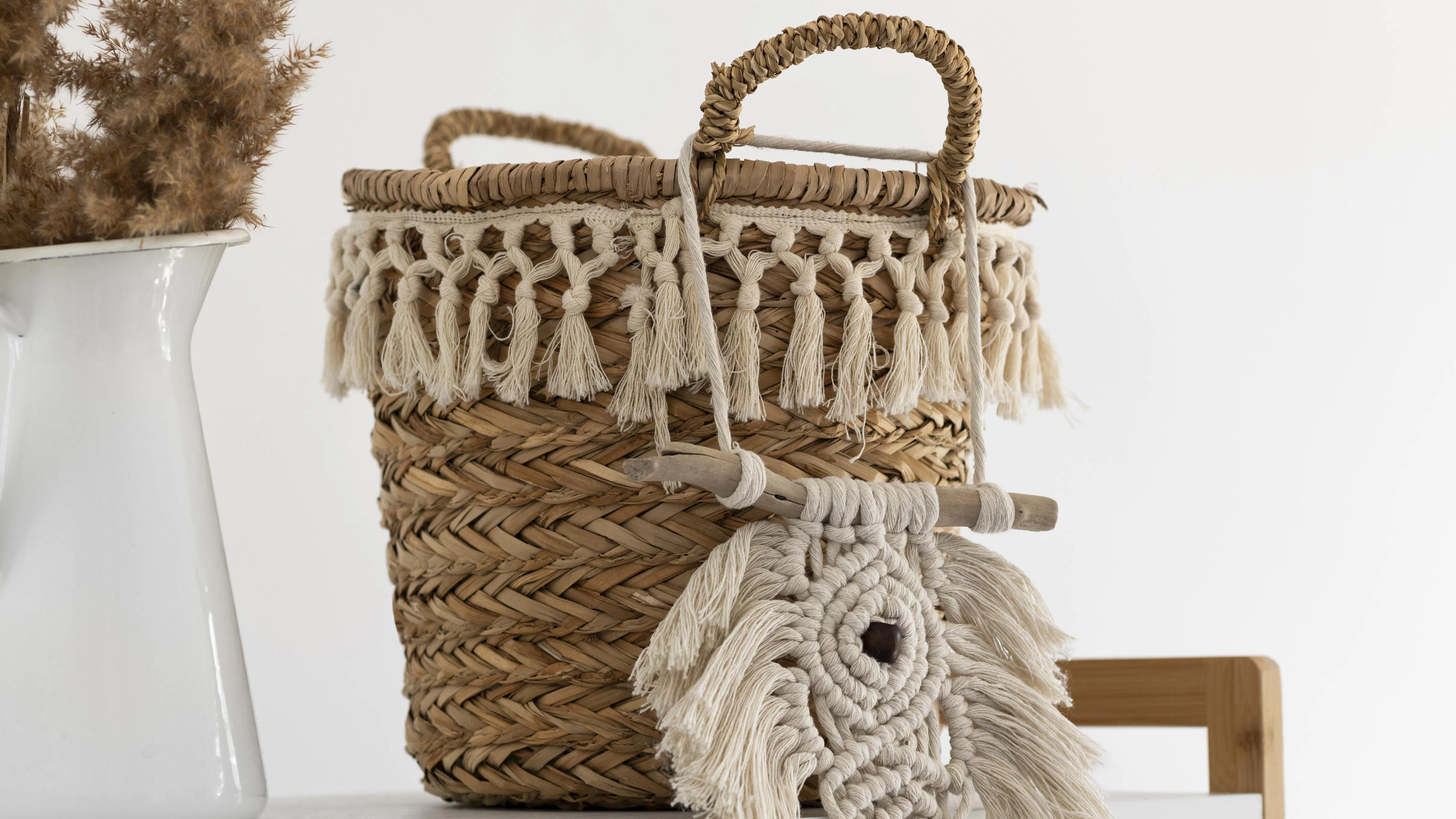 Летният сезон превръща дамската чанта в централен елемент на визията