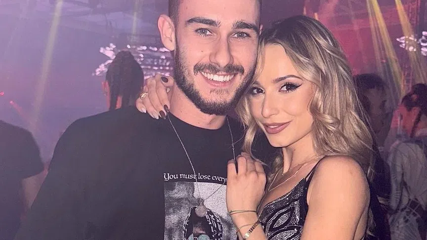 Антоанет Пепе заведе всичките си четири деца включително и най малката